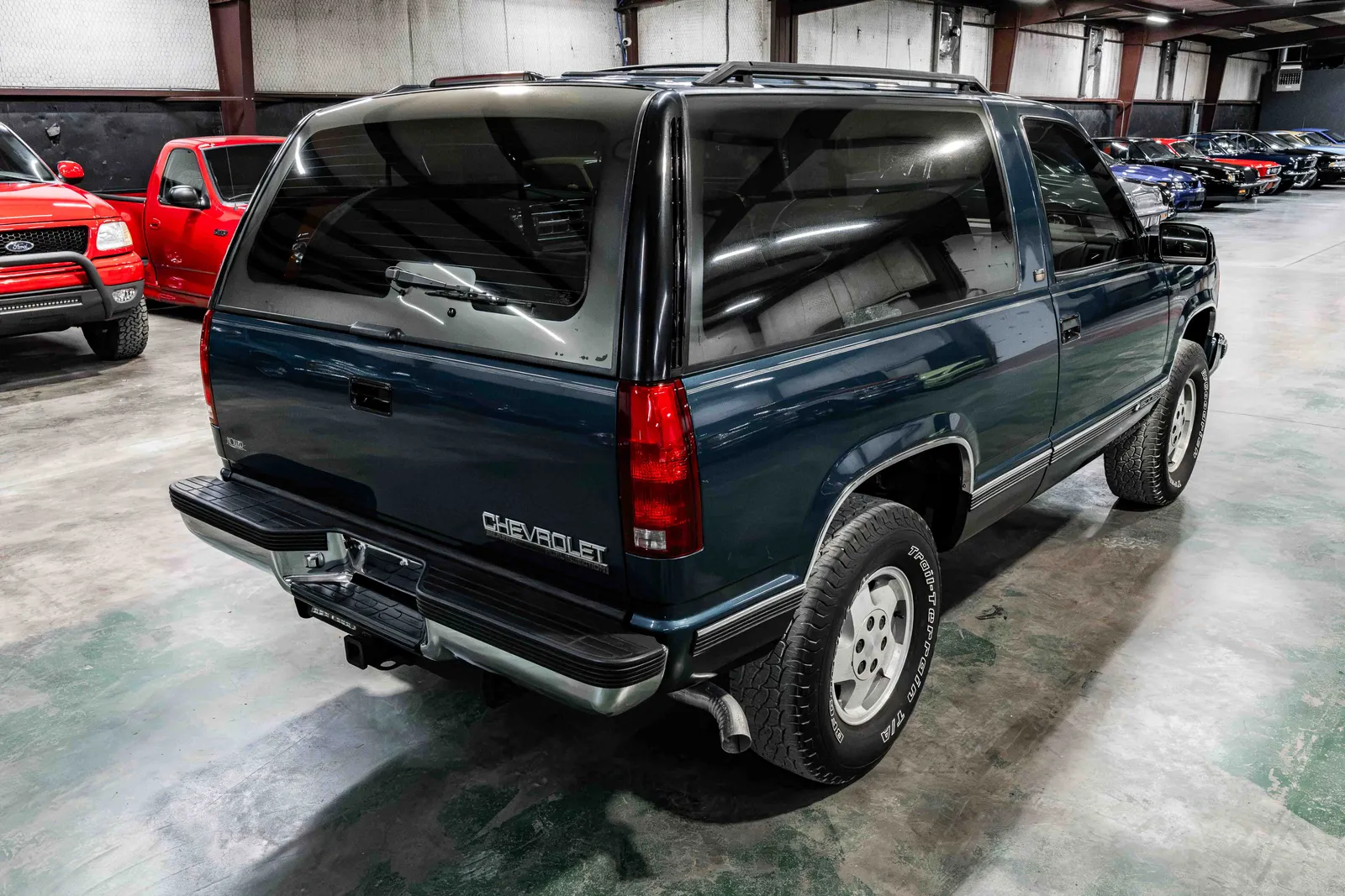 1994-Chevrolet-Blazer-Medium Dark Teal Metallic-1GNEK18K2RJ324769--37.jpg